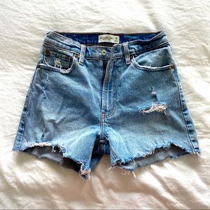SOLD Abercrombie 4” cut off high waisted Denim Shorts